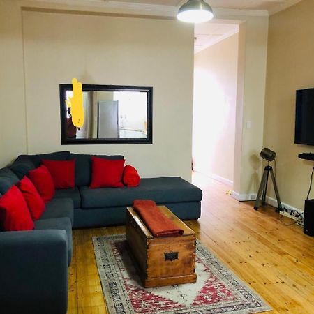 Charming, Central 1 Bed Apartment Cape Town Exterior photo